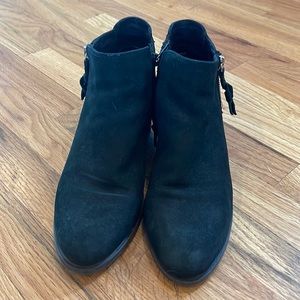 Steve Madden black booties size 7
